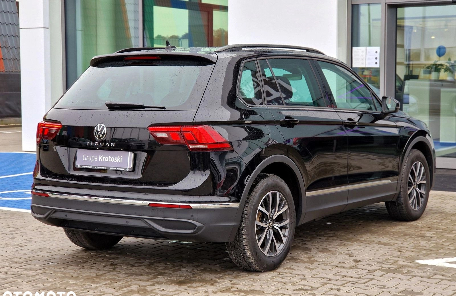 Volkswagen Tiguan cena 135500 przebieg: 6900, rok produkcji 2023 z Ciechocinek małe 407
